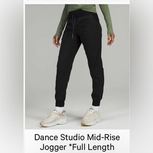 Lululemon dance studio jogger black